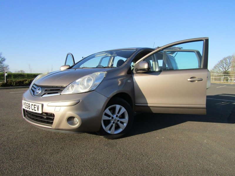 NISSAN NOTE