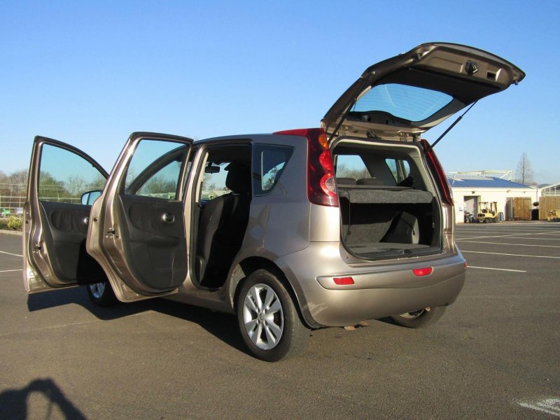 NISSAN NOTE