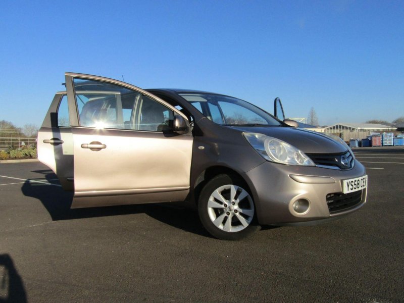NISSAN NOTE