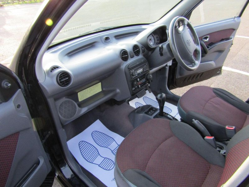 HYUNDAI AMICA