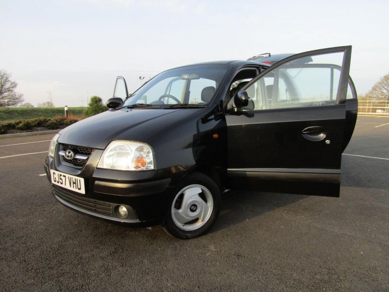 HYUNDAI AMICA