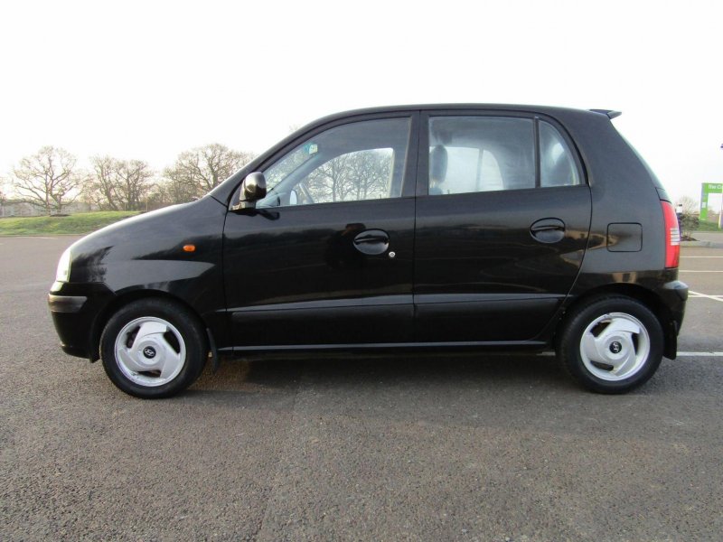 HYUNDAI AMICA