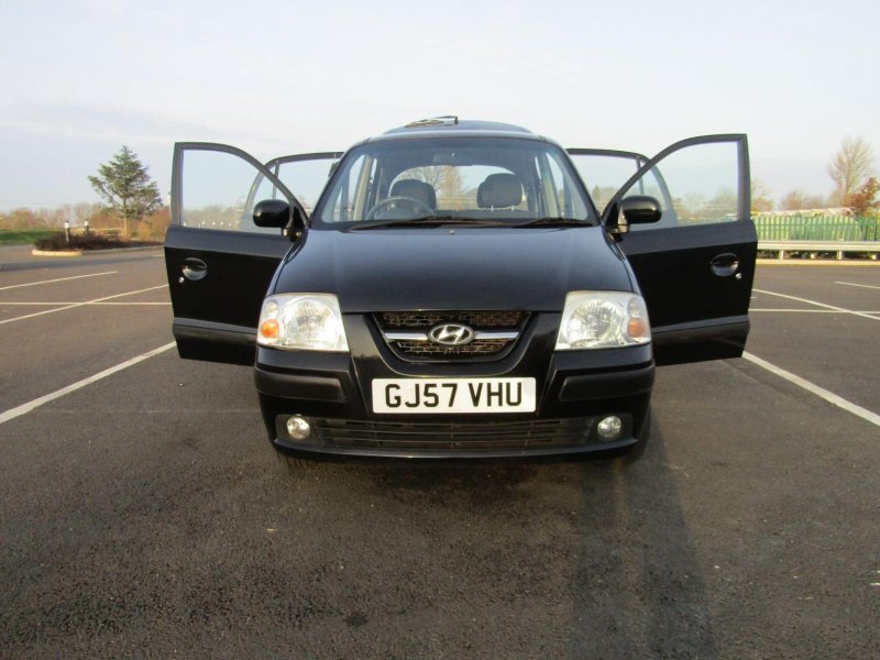 HYUNDAI AMICA