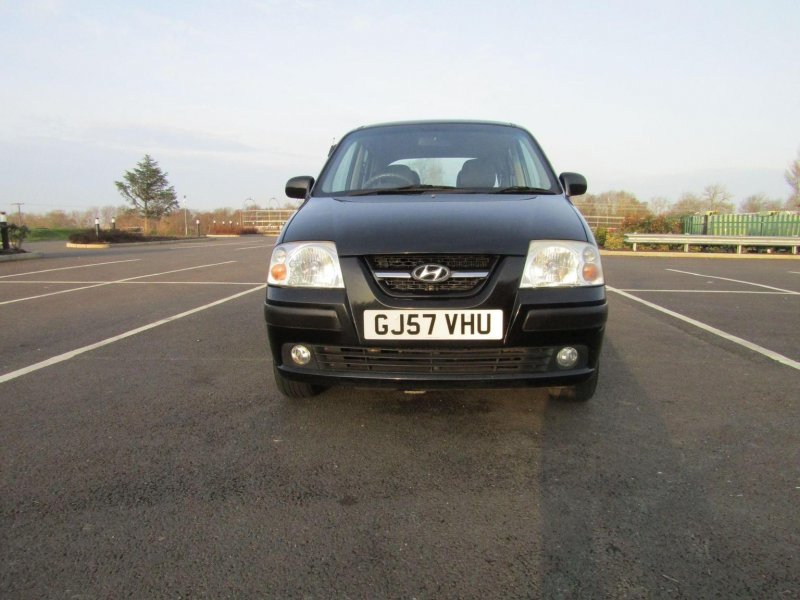 HYUNDAI AMICA