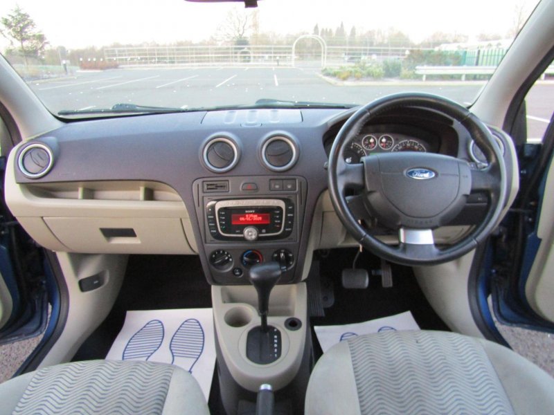 FORD FUSION