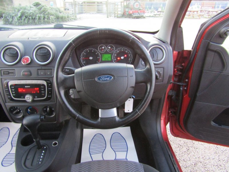 FORD FUSION