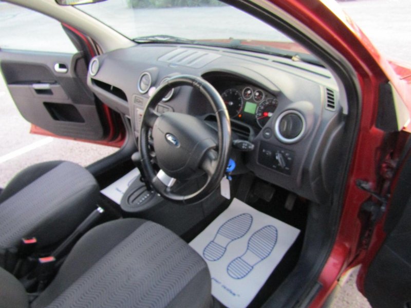 FORD FUSION