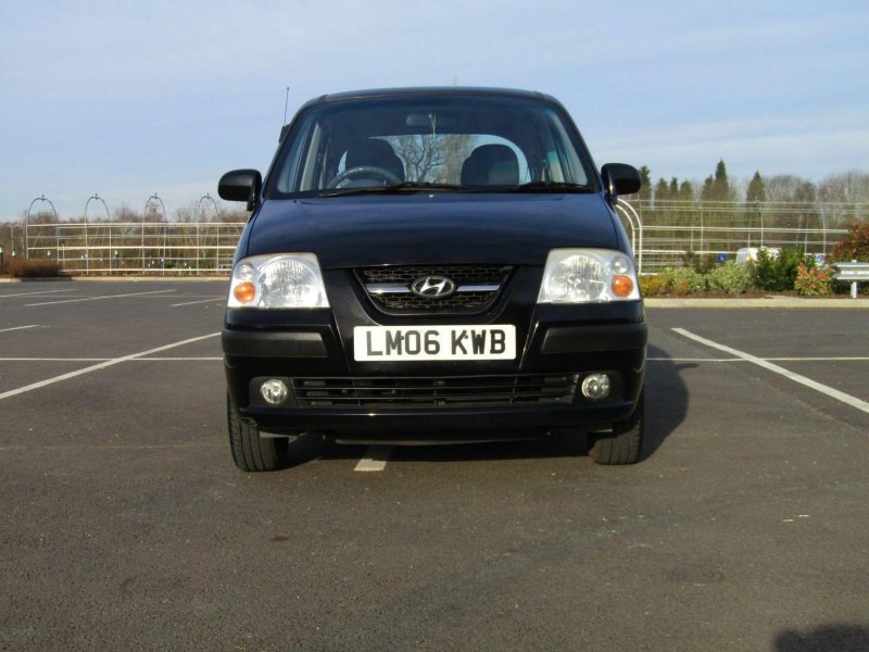 HYUNDAI AMICA