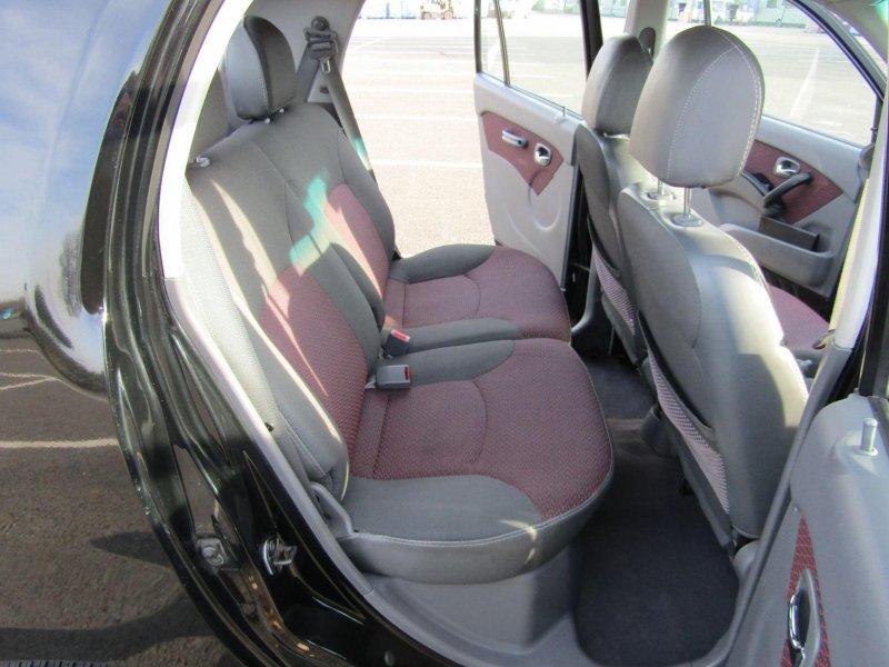 HYUNDAI AMICA