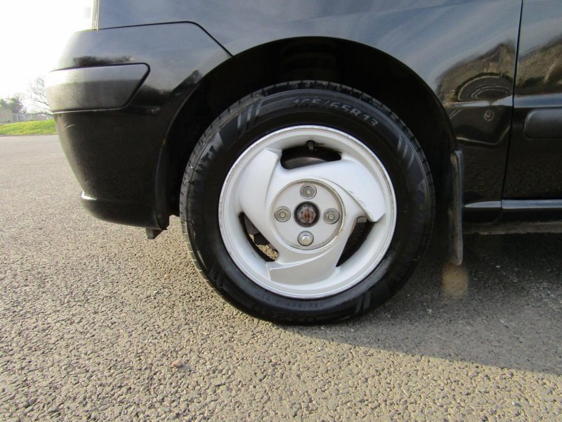 HYUNDAI AMICA