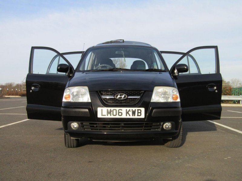 HYUNDAI AMICA