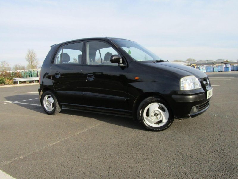 HYUNDAI AMICA