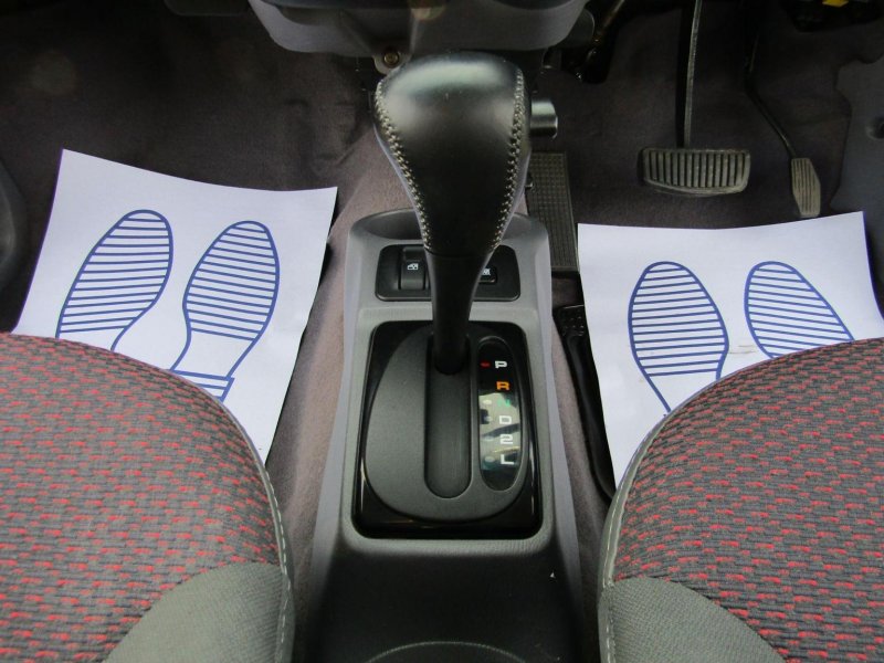 HYUNDAI AMICA