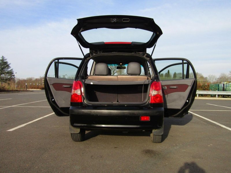 HYUNDAI AMICA