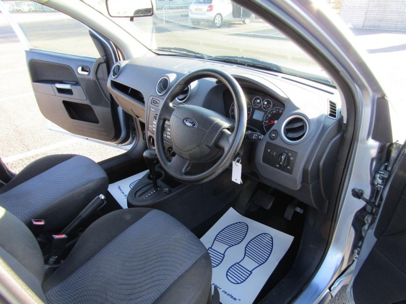 FORD FUSION