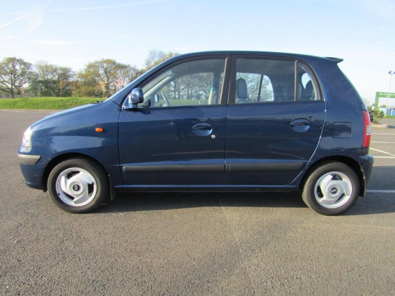 HYUNDAI AMICA