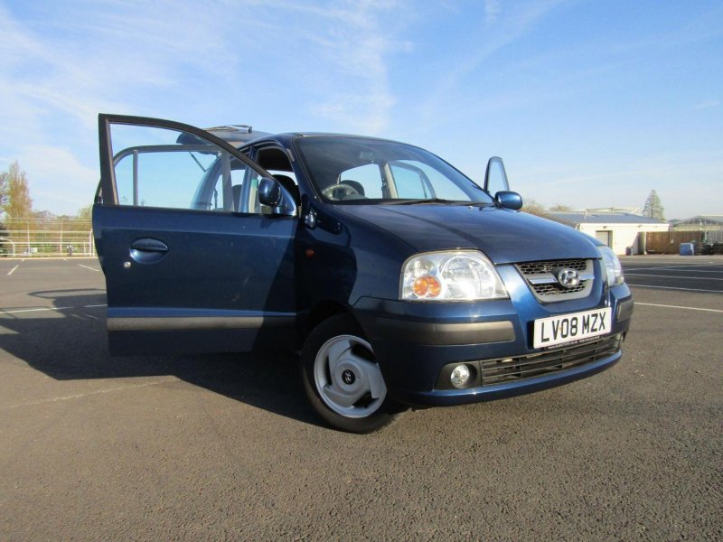 HYUNDAI AMICA