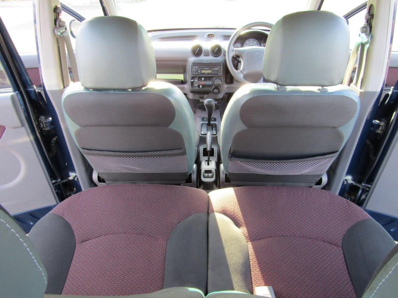 HYUNDAI AMICA