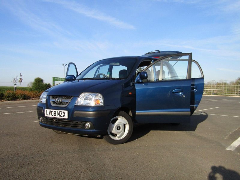 HYUNDAI AMICA