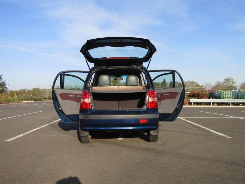 HYUNDAI AMICA