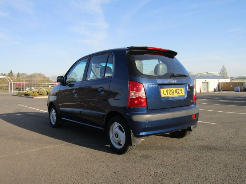 HYUNDAI AMICA