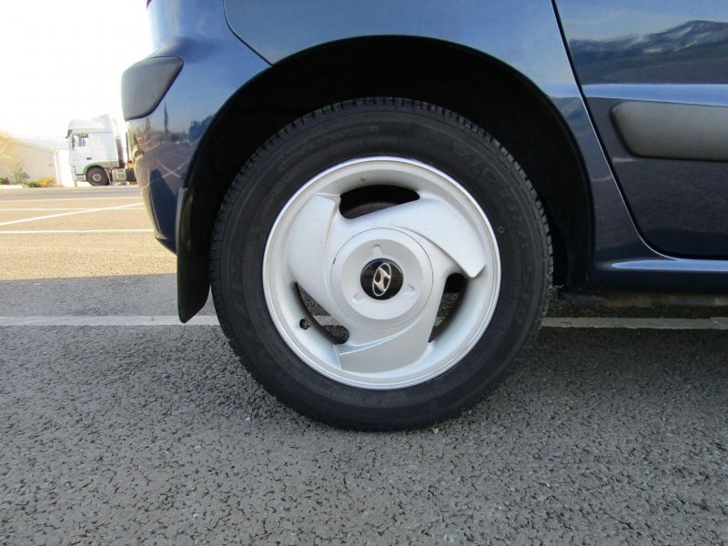 HYUNDAI AMICA