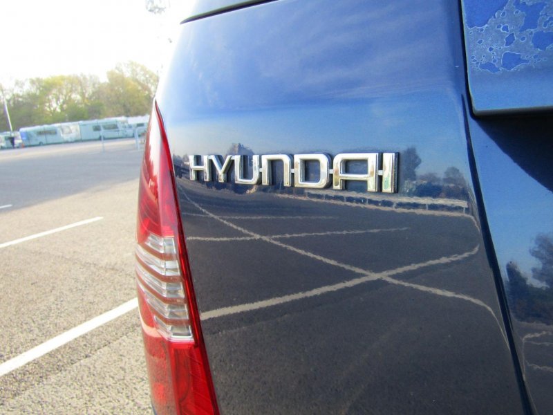 HYUNDAI AMICA