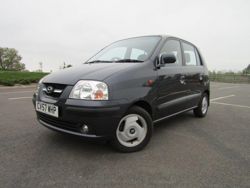 HYUNDAI AMICA