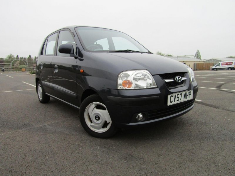 HYUNDAI AMICA