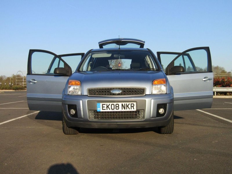 FORD FUSION