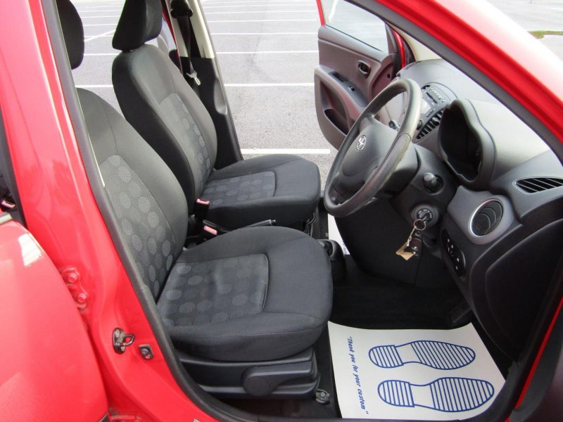HYUNDAI I10