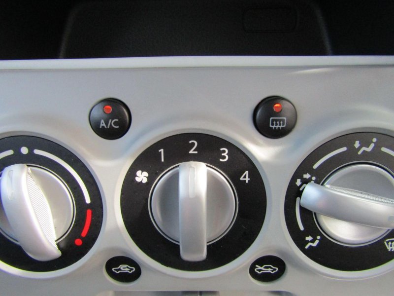 NISSAN PIXO