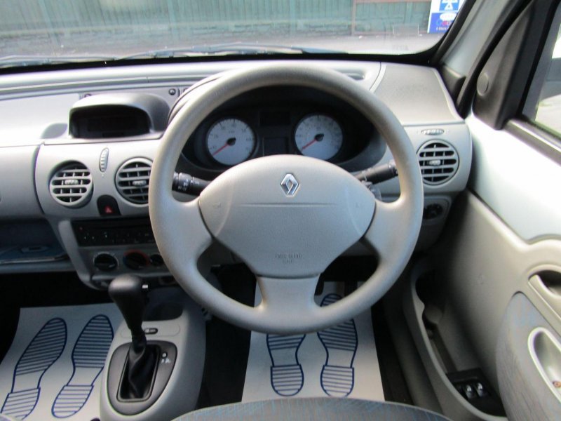RENAULT Kangoo