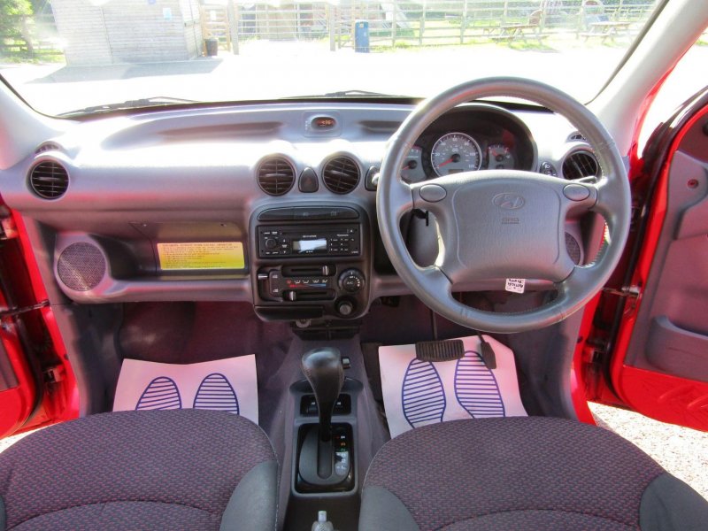 HYUNDAI AMICA