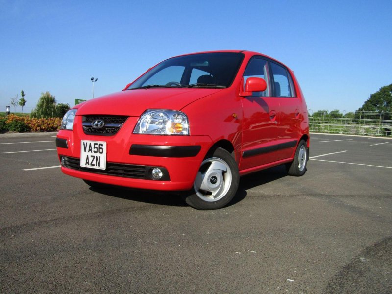 HYUNDAI AMICA