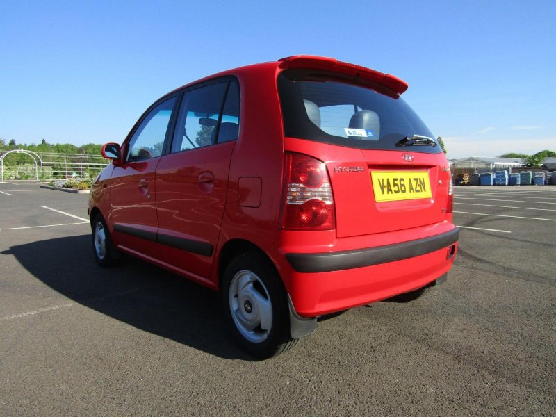 HYUNDAI AMICA