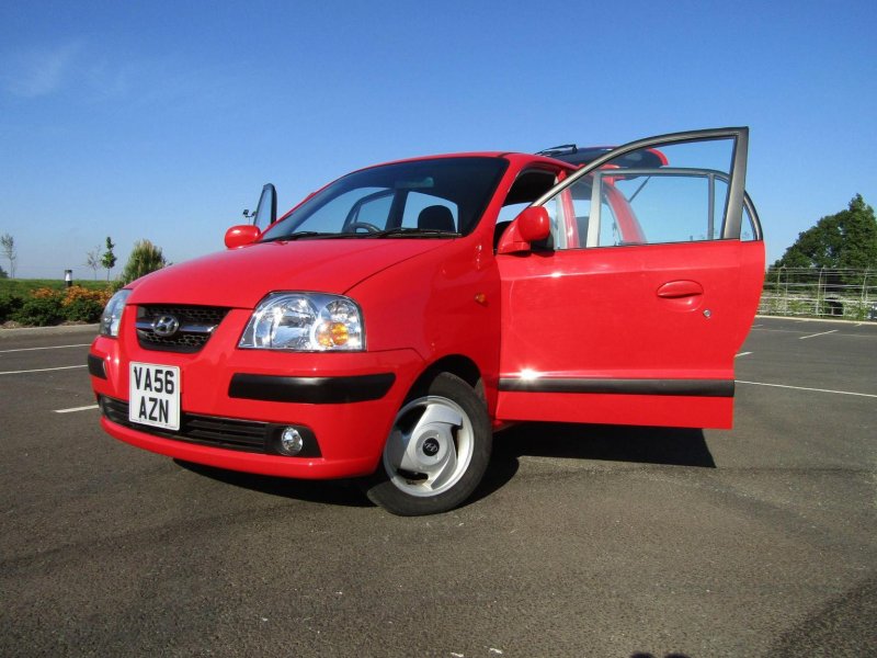 HYUNDAI AMICA