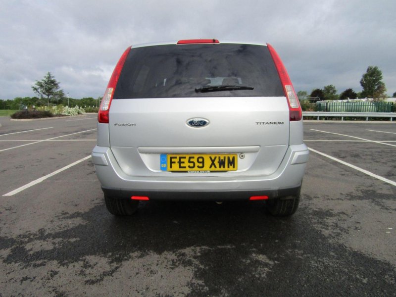 FORD FUSION