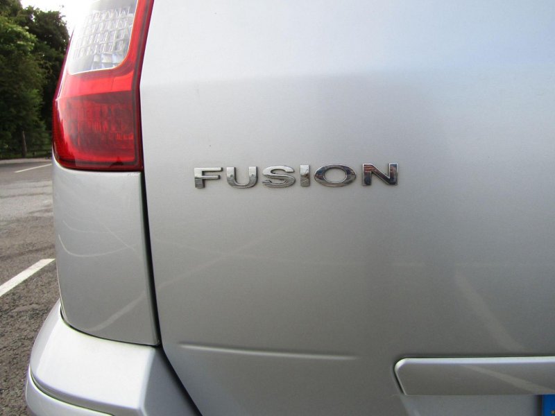 FORD FUSION