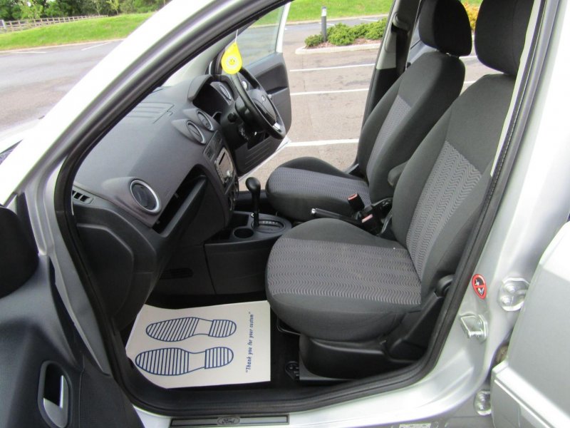 FORD FUSION