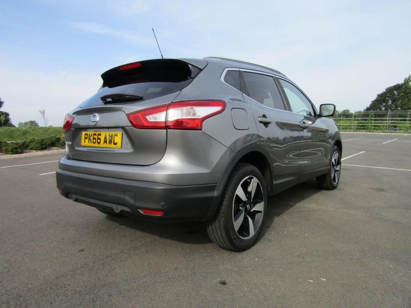 NISSAN QASHQAI