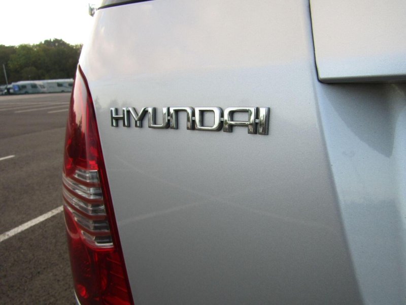 HYUNDAI AMICA