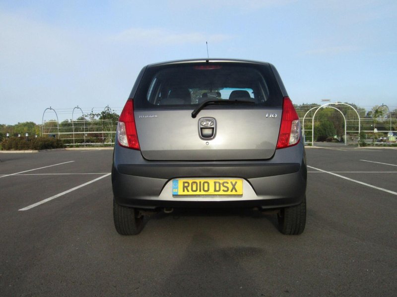 HYUNDAI I10